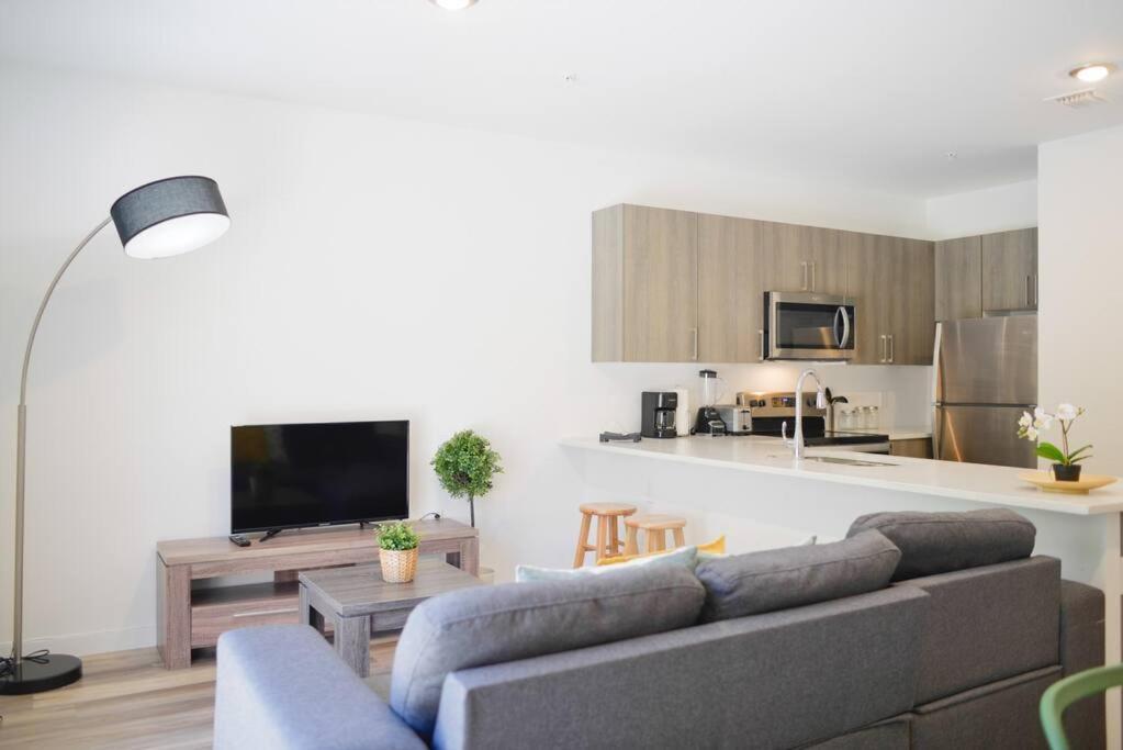 Awesome Townhouse 15 Minutes From The Beach Miami Bagian luar foto